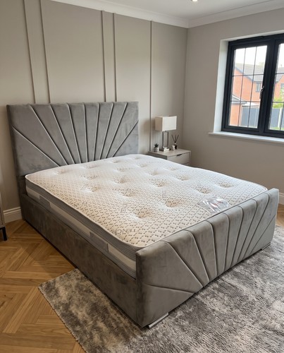 Modern pleated upholstered bed - pleated,